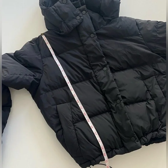 Lululemon Wunder Puff Cropped Jacket
Black Size 8 - Picture 4 of 11